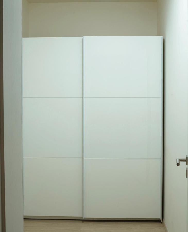 Tran Chien Apartment With Free Private Parking Prague Extérieur photo