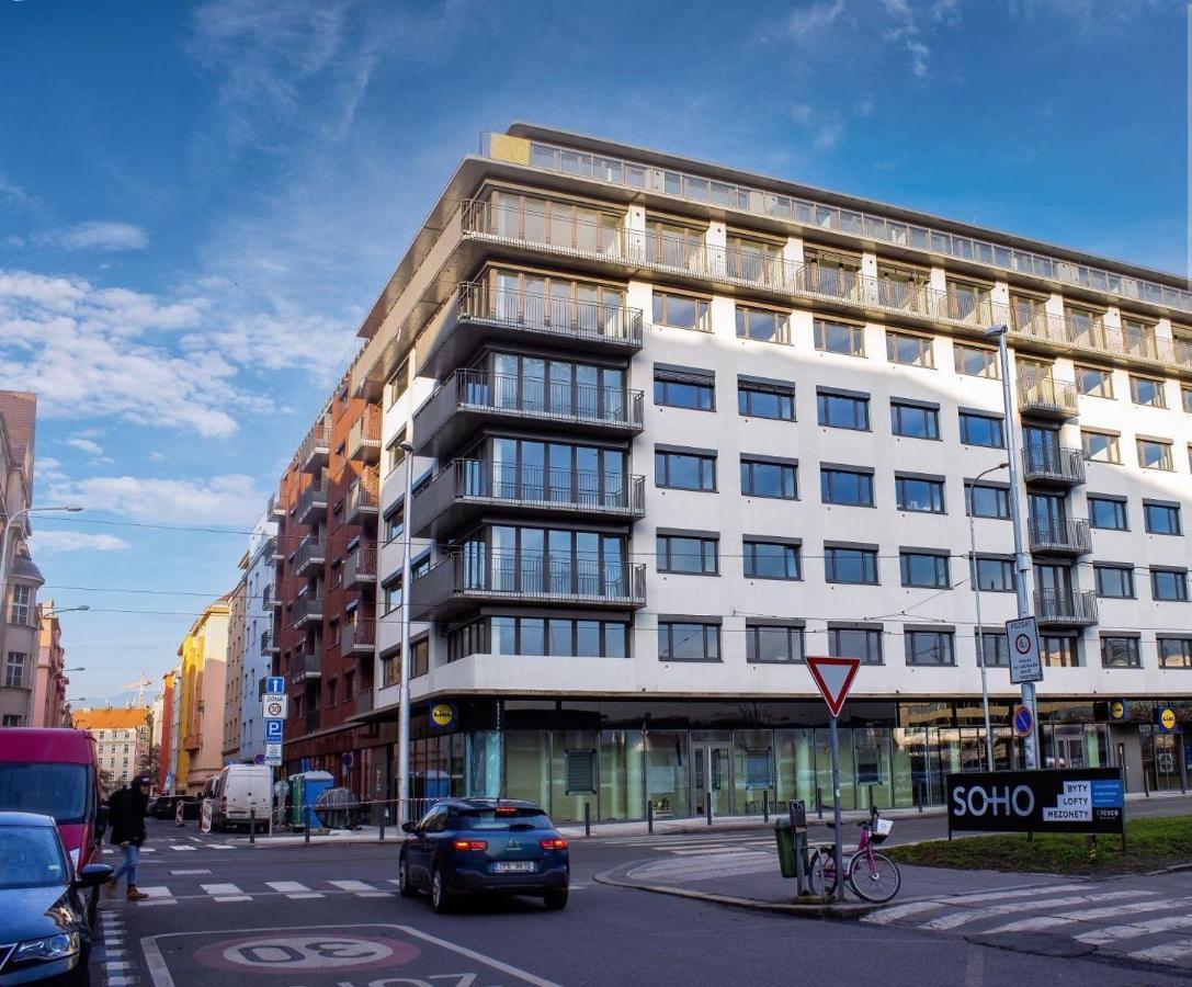 Tran Chien Apartment With Free Private Parking Prague Extérieur photo