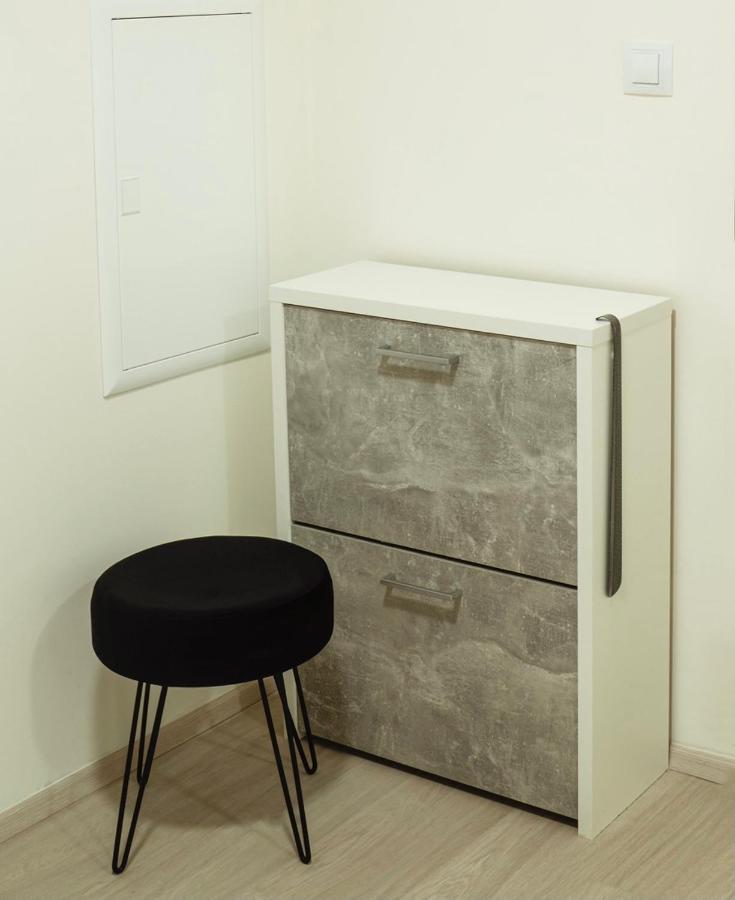 Tran Chien Apartment With Free Private Parking Prague Extérieur photo